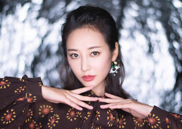 李纯个人简介哪里人(简介，身高，年龄，三围，图片)
