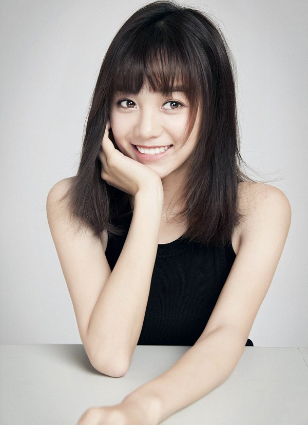 胡意旋哪里人资料身高及最新图片写真介绍