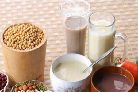 豆浆和牛奶哪家更减肥，三个减肥方式 喝牛奶和豆浆开始