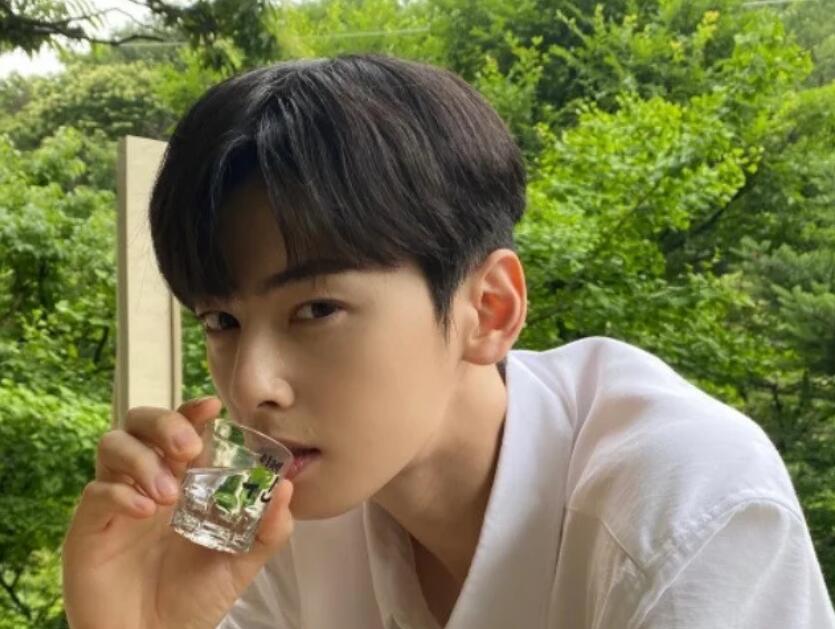 2022年最帅的韩国男子偶像排行榜
