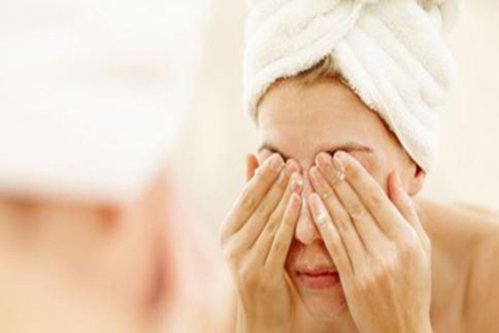 秋季护肤指南方法 有效护理养成洁净少女脸